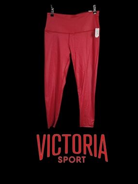VICTORIA SPORT — KNOCKOUT TIGHT (NWT)